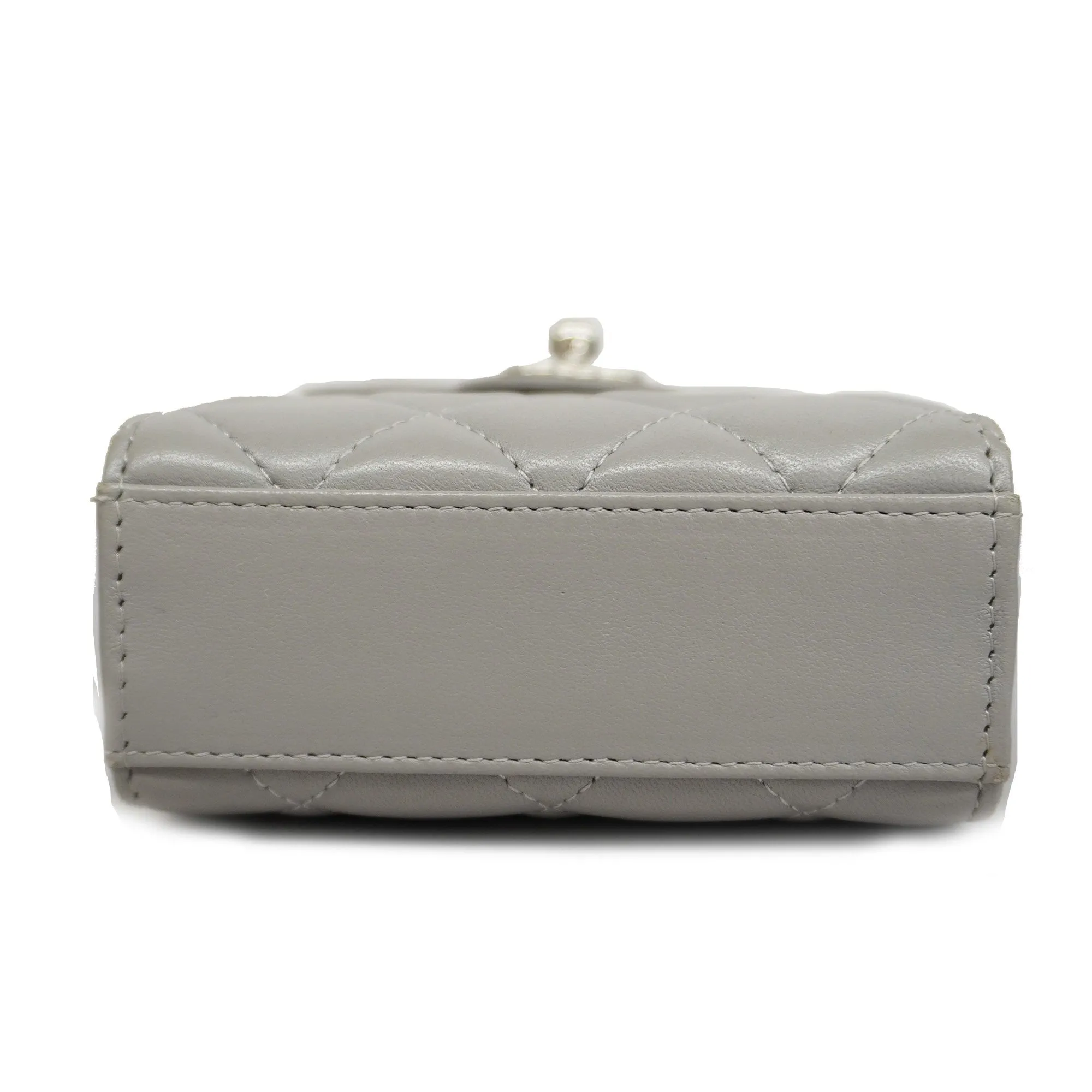 CHANEL[3bd5059]   Shoulder Bag Matelasse Chain Shoulder Lambskin Gray Silver metal