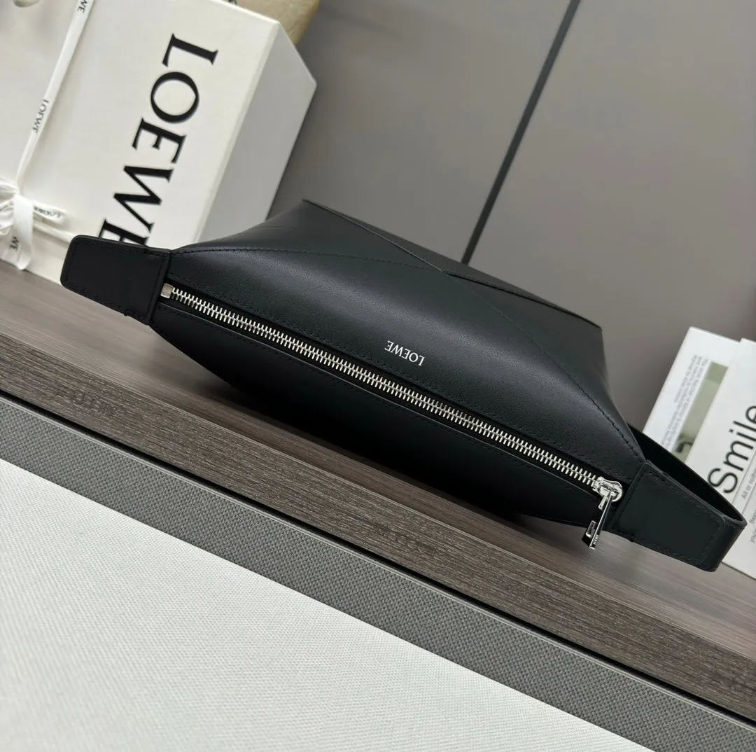 PUZZLE FOLD WASH 22 BAG IN BLACK SHINY CALFSKIN